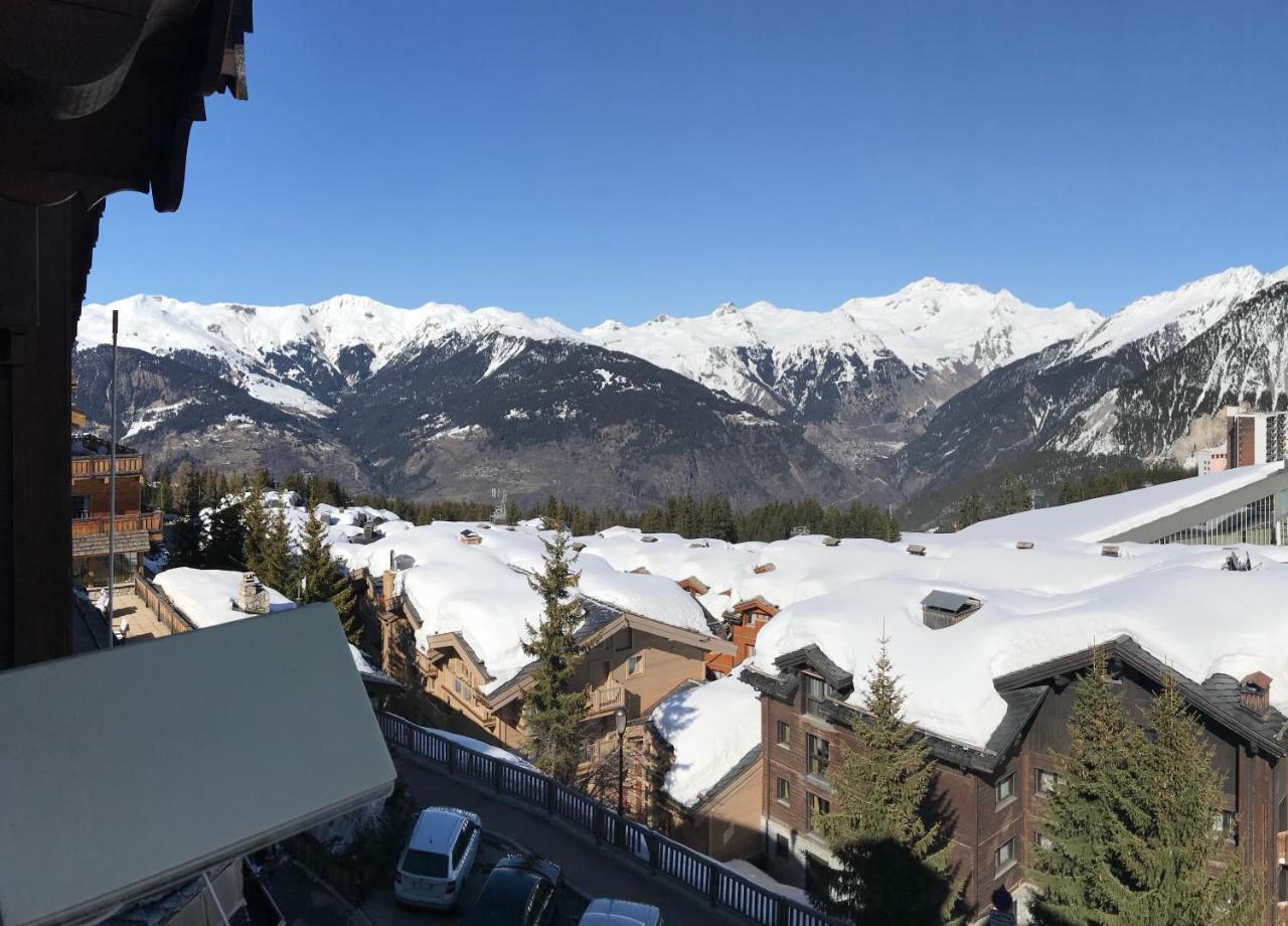 Coq De Bruyere Hotel Корчевел Екстериор снимка